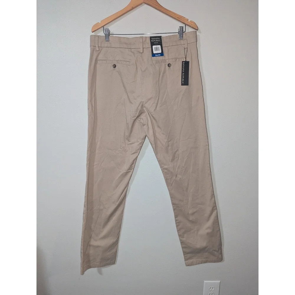 36 x 34 NWT Banana Republic Tan Chino Pants